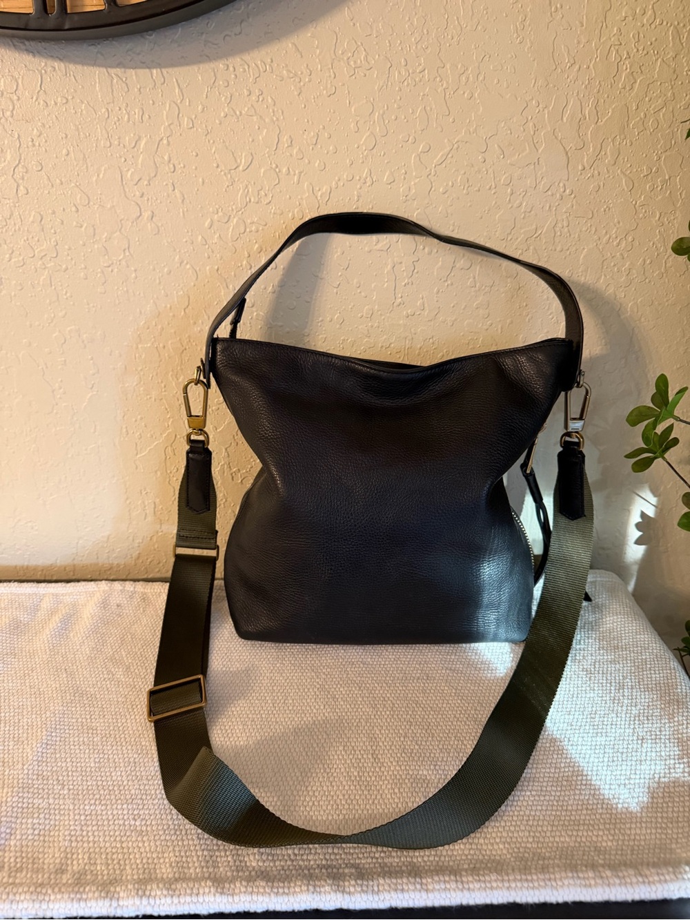 Fossil Black Genuine Leather Hobo Shoulder Crossbody Bag
